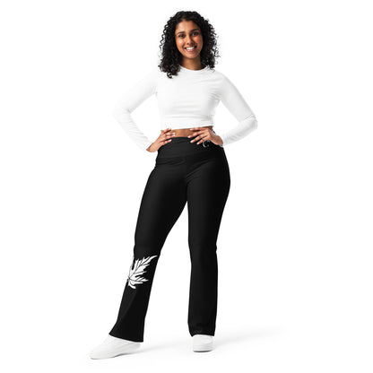 City Chic Flare Leggings in Classic Black with Mapple Leaf print